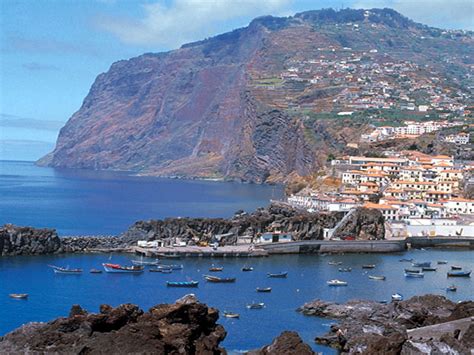 Madeira: The fishing village of Camara de Lobos