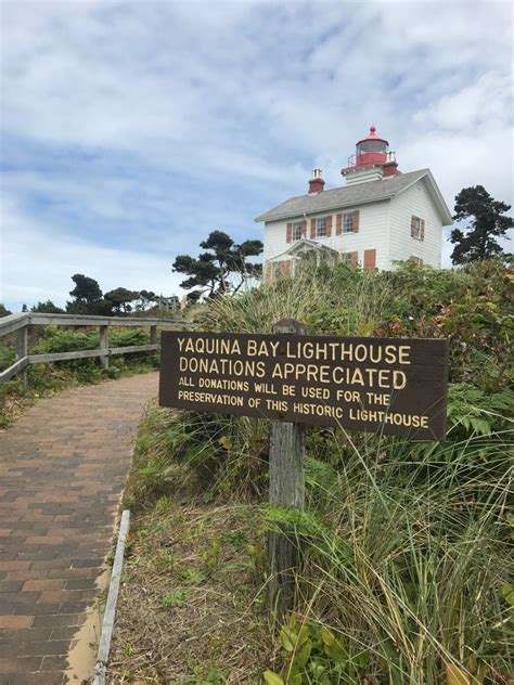 10 BEST Things to Do at Yaquina Bay Lighthouse