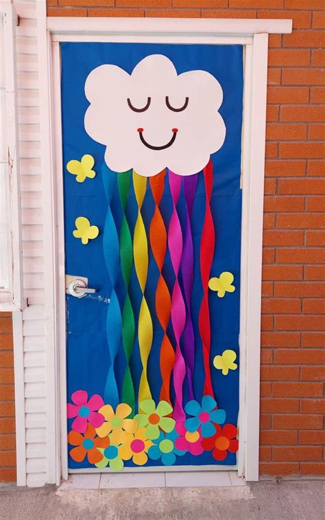 Puerta primavera | Door decorations classroom, School door decorations, Door decorations