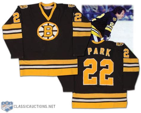 Frosty's Hockey World - Boston Bruins Jersey History - 1976-1977