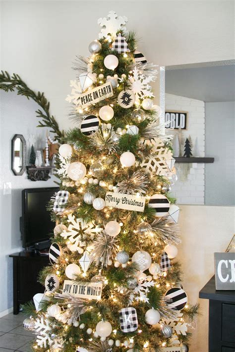 Black & White Christmas Tree Decor