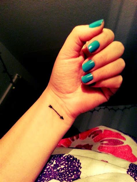 57 Stylish Arrow Wrist Tattoos