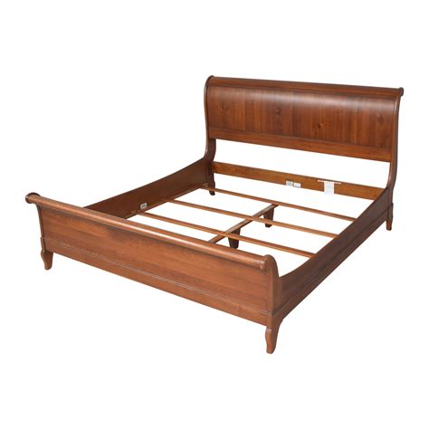 64% OFF - Ethan Allen Ethan Allen Chloe King Bed / Beds