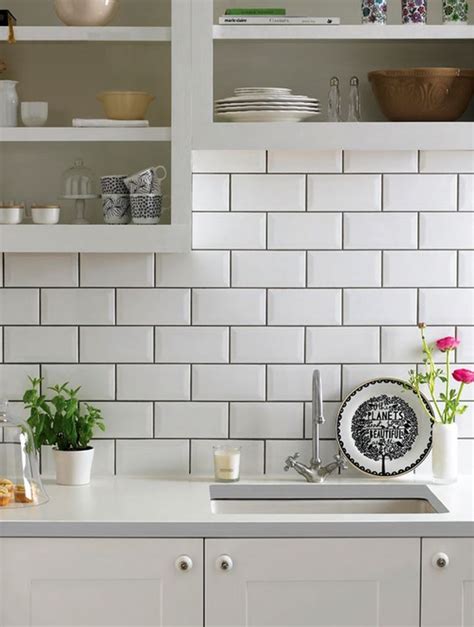 Adorable 28 Gorgeous Kitchen Backsplash with White Cabinets https://besideroom.com/2017/06/08/28 ...