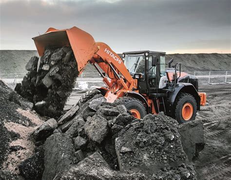 Hitachi introduces new ZW220-6 wheel loader