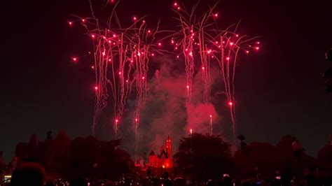 PHOTOS, VIDEO: Short but Sweet Star Wars: Celebrate the Nite Fireworks Show at Disneyland After ...