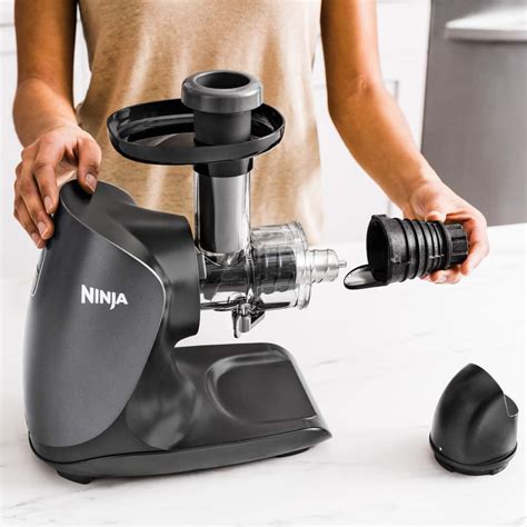 Ninja® Cold Press Juicer Pro Extractor Compact, Slow Juicer Graphite, 150W, 2 Cups | Canadian Tire