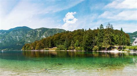 The climate of Lake Bohinj and the best travel time