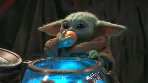 Lucasfilm Defends Baby Yoda's Unbridled Hunger For Eggs In Last Week's ...