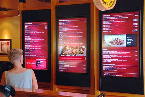 9 Important Benefits of Using Digital Restaurant Menu Board Signs