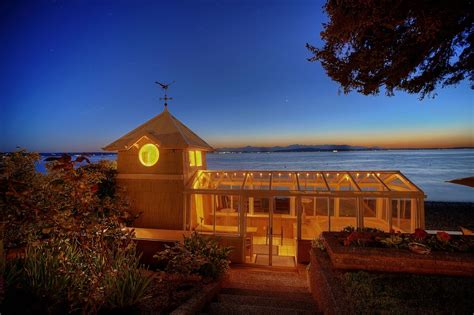 WEST SEATTLE WATERFRONT HOME | Washington Luxury Homes | Mansions For Sale | Luxury Portfolio