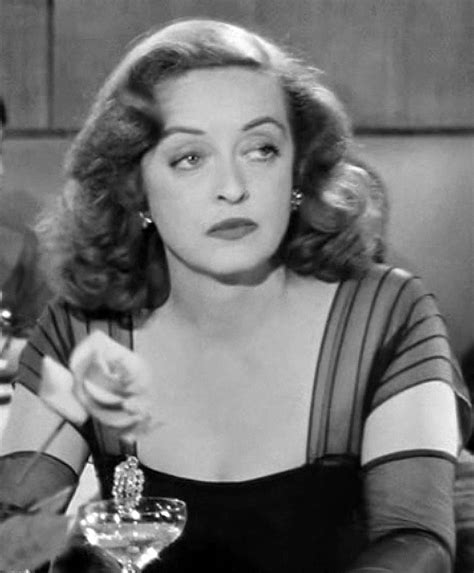 File:Bette Davis in All About Eve trailer.jpg - Wikimedia Commons