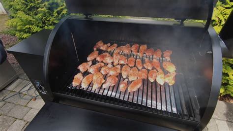 Smoked Chicken Wings On Traeger Smoker