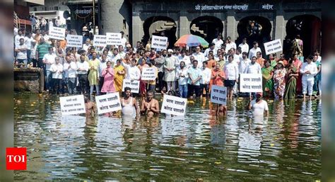 Politicos seek to stop water release into Jayakwadi dam | Nashik News ...