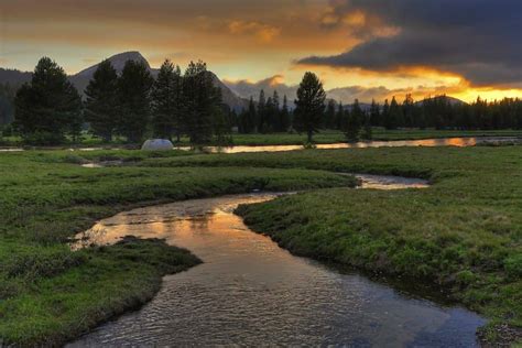 Tuolumne_Meadows_Sunset_Yosemite - Dotted Globe