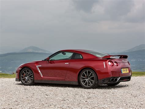 NISSAN GT-R (R35) - Facelift Specs & Photos - 2011, 2012, 2013, 2014, 2015, 2016 - autoevolution