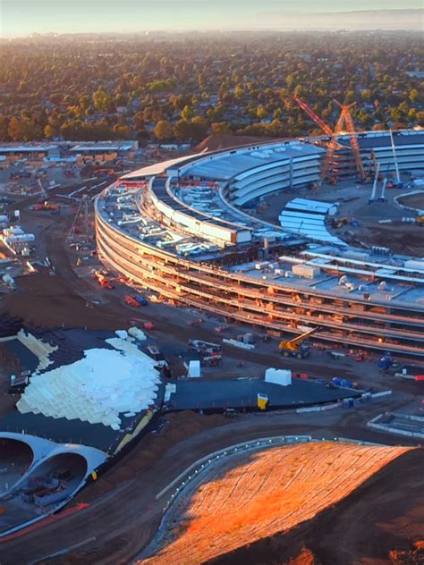 4K Drone Footage Shows Apple Campus Construction Progress | Inverse