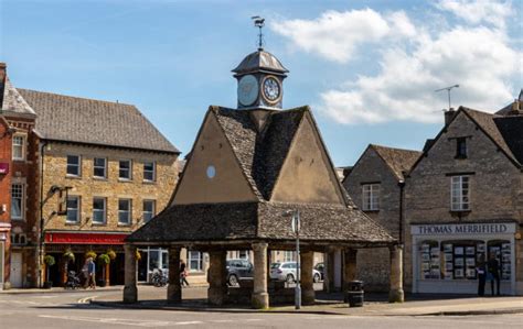 15 Best Things to Do in Witney (Oxfordshire, England) - The Crazy Tourist