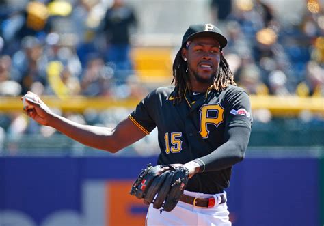 Ranking All the Pittsburgh Pirates Uniforms From Worst To Best