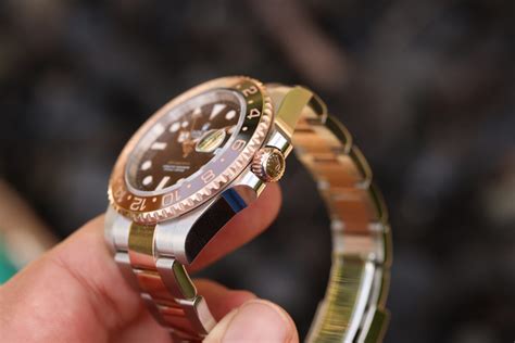 2023 Rolex GMT-Master 2 ref. 126711CHNR "Root Beer, Full Set" - Lunar Oyster - Buying and Selling