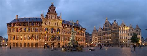 File:Grote Markt at night (Antwerpen).jpg - Wikimedia Commons