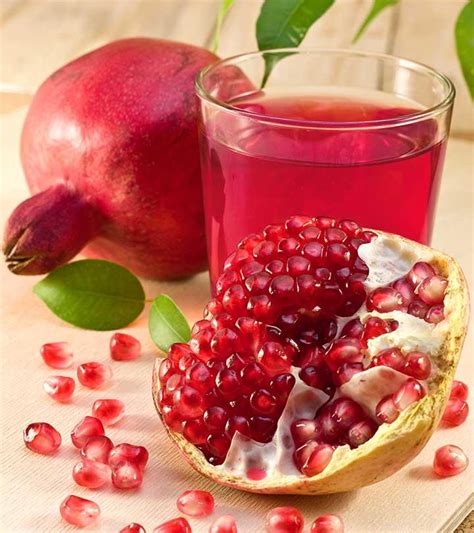 20 Benefits Of Pomegranate Juice, How To Make It, & Nutrition