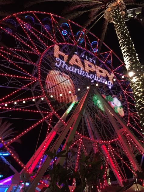 ferris wheel on Thanksgiving at Irvine Spectrum | Irvine spectrum, Ferris wheel, Ferris