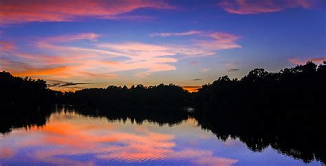 Why Autumn Sunsets Are So Vivid | The Weather Channel