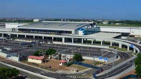 ACCRA NEW AIRPORT TERMINAL 3 - YouTube