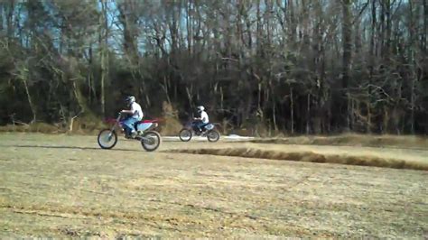 crf450r vs. yz250 - YouTube