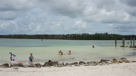 Sombrero Beach, Marathon – Florida Hikes