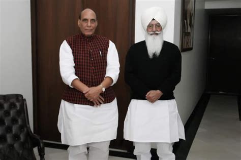 Rajnath Singh meets Dera Beas chief Baba Gurinder Singh Dhillon