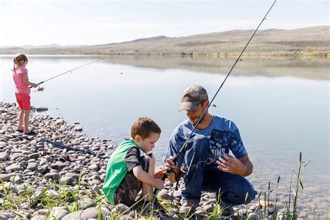 Spend Quality Time While You Plan a Fishing Trip With Family - Live Enhanced