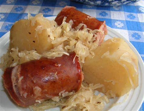 Polish sausage , Sauerkraut and potatoes ( CROCKPOT )