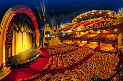 10 Historic Movie Theaters You Have to Visit in Paris | Historic ...