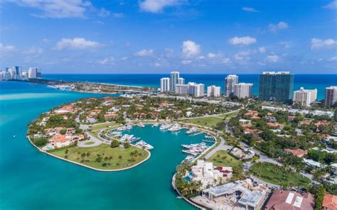 Bal Harbour, FL Neighborhood Guide | Carlo Dipasquale | Florida Real Estate Agent