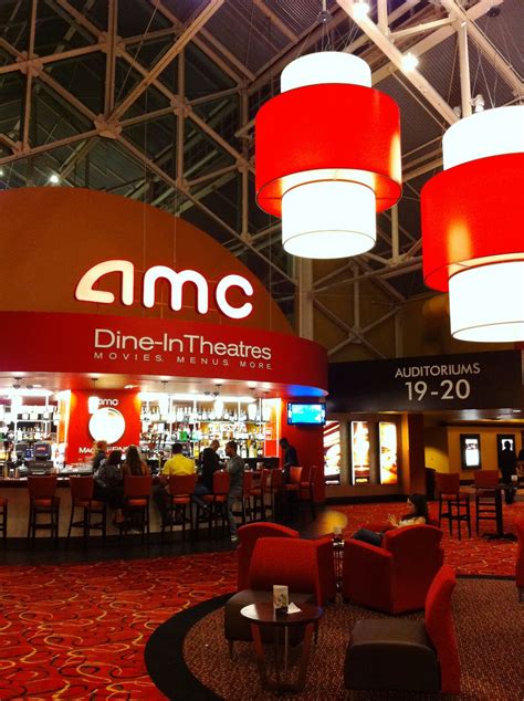 My (Fun!) Life in Orlando: AMC Dine-In Theatre