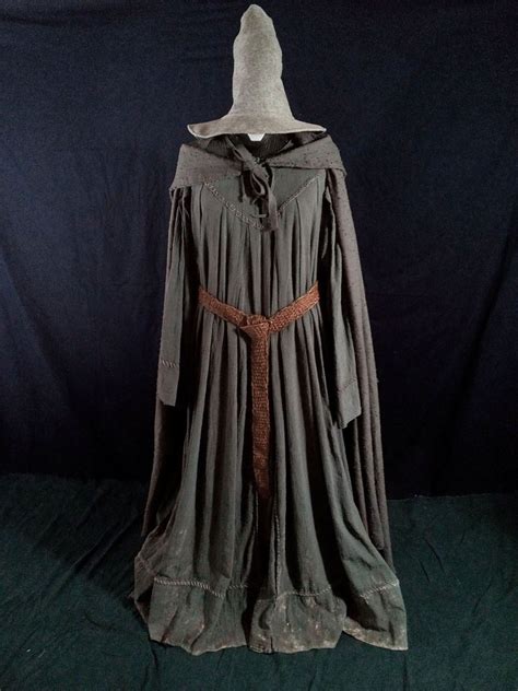 Gandalf *INSPIRED* Costume dress LOTR/The-Hobbit di VeerenaCosplay su ...