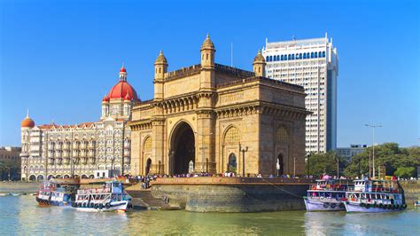 Gateway of India Mumbai - History, Architecture, Bulit By, Location | Adotrip