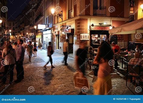 Madrid night editorial stock photo. Image of shop, street - 16254148