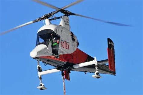 Amazing Kaman K-MAX “Aerial Truck” Cargo Helicopter With Two Crossing ...