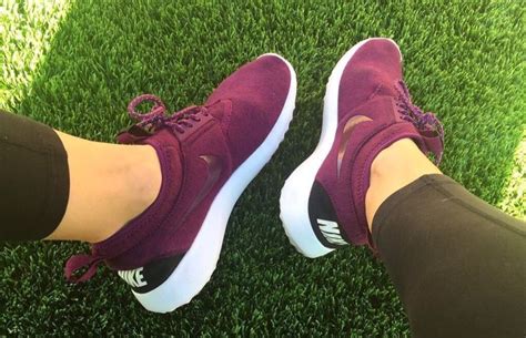 maroon nike shoes | Nike shoes maroon, Maroon nike, Maroon shoes