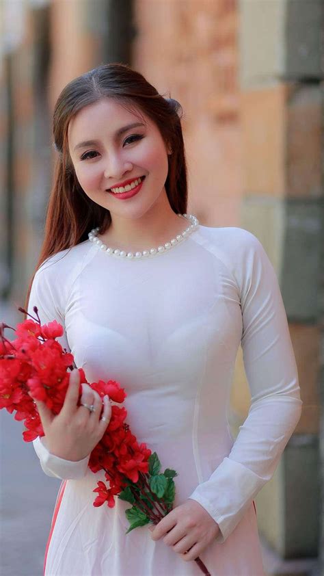 Vietnamese Traditional Dress, Vietnamese Dress, Traditional Dresses, Pretty Asian, Beautiful ...