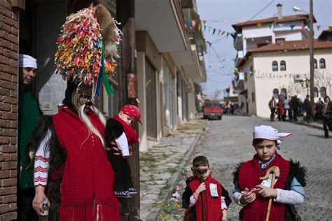 Greek carnival showcases variety of ancient traditions | The Seattle Times