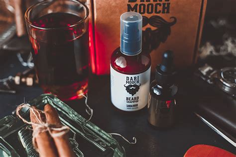 Dari Mooch Beard Oil Product Photography :: Behance