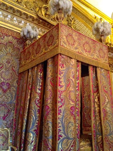 The King's Bedchamber, Versailles | Versailles, Eiffel tower inside, Palace