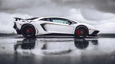 Lamborghini Aventador SV HD Wallpaper