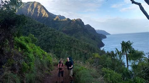 Backpacking the Kalalau Trail at the Nā Pali Coast in Kauai – blake runs