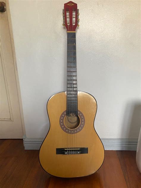 Classical Guitar on Carousell