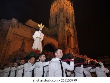 Oviedo Spain March 30 Traditional Holy Stock Photo 265153799 | Shutterstock